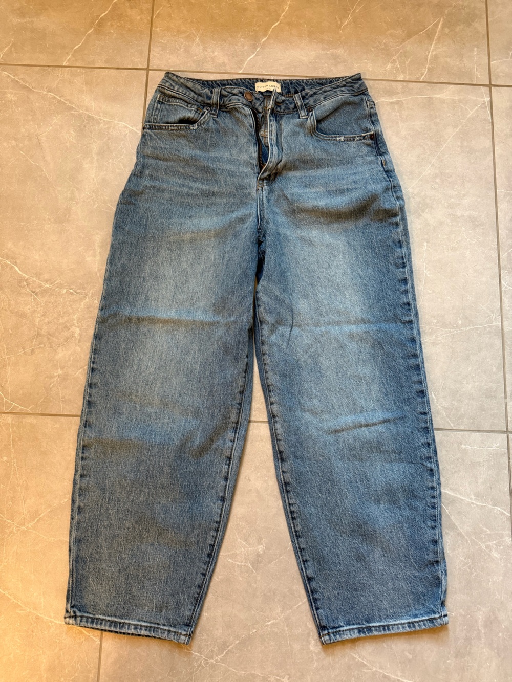 Oliver Logan Barrel Jean. Size 27.